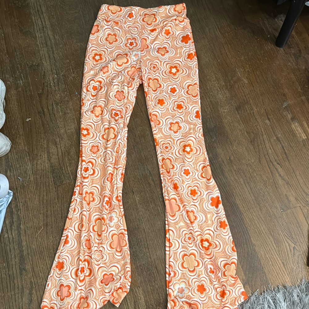 Neon flower print flare leggings